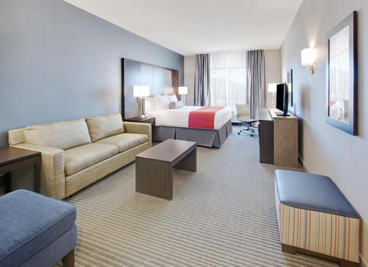 San Angelo, San Angelo에 위치한 Building Knickerbocker Road - wyndham - 1665402 유닛의 세련된 인테리어가 돋보이는 거실 San Angelo, San Angelo에 위치한 Building Knickerbocker Road - wyndham - 1665402 유닛의 세련된 인테리어가 돋보이는 거실