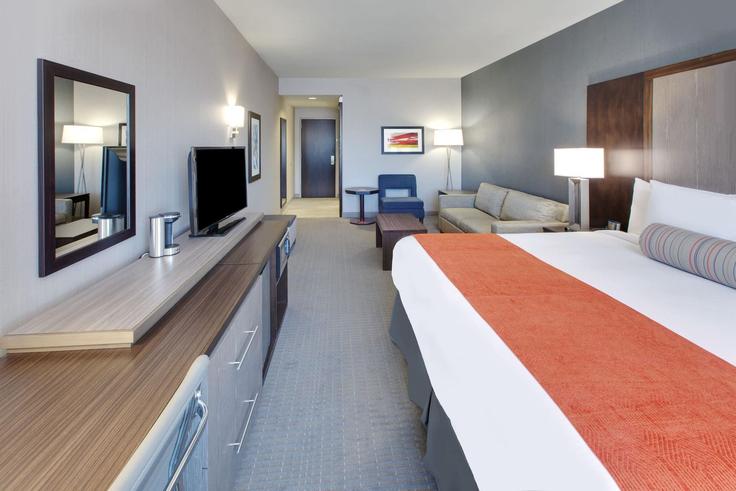 San Angelo, San Angelo에 위치한 Building Knickerbocker Road - wyndham - 1664673 유닛의 세련된 인테리어가 돋보이는 거실 San Angelo, San Angelo에 위치한 Building Knickerbocker Road - wyndham - 1664673 유닛의 세련된 인테리어가 돋보이는 거실