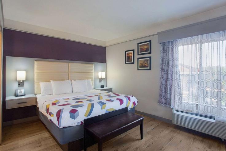 1 quarto mobiliado em apartamentos em Sawwood Street 1677760P, Daphne, Daphne, foto 1