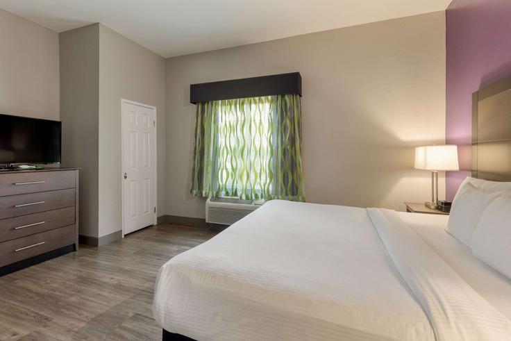 1 yatak odalı mobilyalı daire West Cypress Avenue 1671884P , Visalia, Visalia, fotoğraf 1