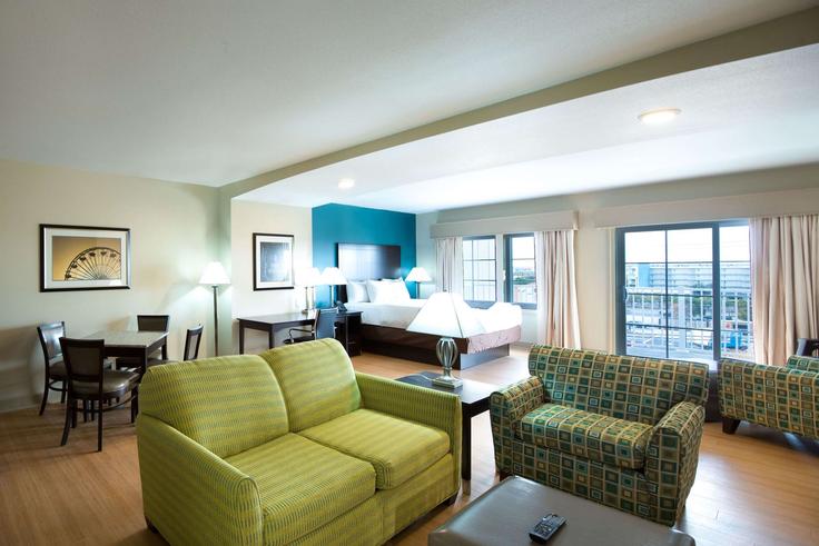 Ocean City, Ocean City에 위치한 Building 32nd Street - wyndham - 1679415 유닛의 세련된 인테리어가 돋보이는 거실