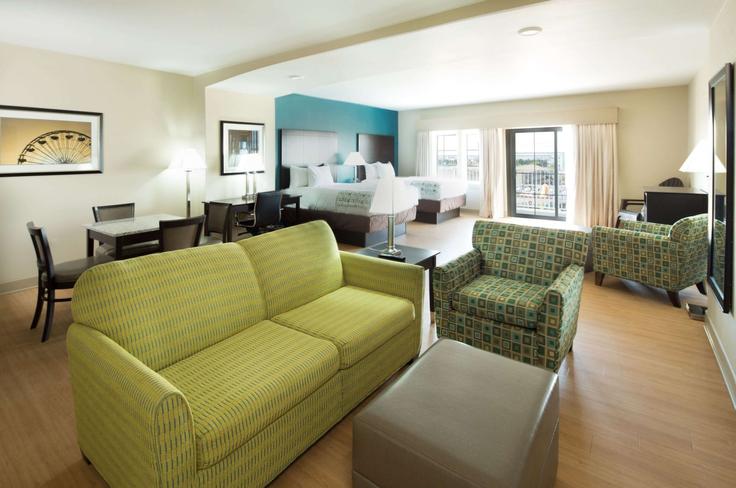 Ocean City, Ocean City에 위치한 Building 32nd Street - wyndham - 1690918 유닛의 세련된 인테리어가 돋보이는 거실