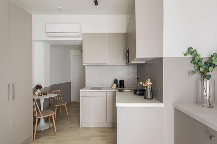 Athens Central AthensのBuilding Solonos - zoialiving - 1299483 - ATHの高級アパートメントにある、最高級の設備を備えた機能的でスタイリッシュなキッチン Athens Central AthensのBuilding Solonos - zoialiving - 1299483 - ATHの高級アパートメントにある、最高級の設備を備えた機能的でスタイリッシュなキッチン