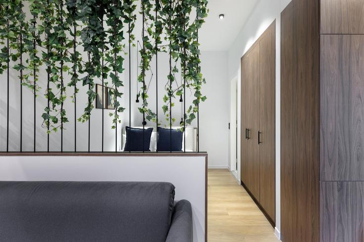 Elegant gestaltetes Wohnzimmer mit moderner Einrichtung in einer Wohnung im Building Charitos - zoialiving - 1299509 - ATH in Central Athens, Athens Elegant gestaltetes Wohnzimmer mit moderner Einrichtung in einer Wohnung im Building Charitos - zoialiving - 1299509 - ATH in Central Athens, Athens
