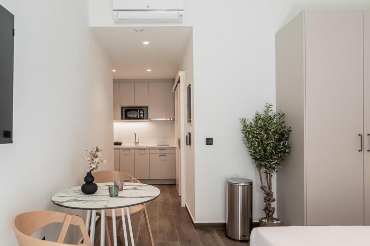 Studio furnished apartment in Kleomenous 1299453P, Central Athens, Athens, photo 1