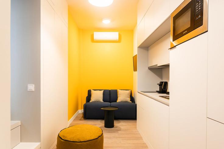 Building Georgiou Gennadiou - zoialiving - 1038712 - ATH adresindeki bir dairede modern mobilyalarla zarif bir şekilde tasarlanmış oturma odası Central Athens, Athens