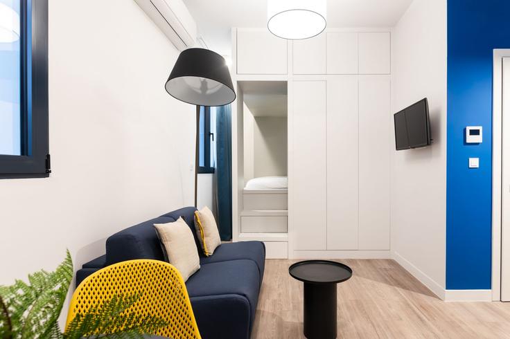 Building Georgiou Gennadiou - zoialiving - 1038700 - ATH adresindeki bir dairede modern mobilyalarla zarif bir şekilde tasarlanmış oturma odası Central Athens, Athens
