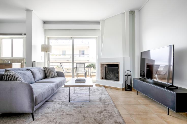 North Athens, Athens에 위치한 Kriezi 아파트의 세련된 인테리어가 돋보이는 거실 North Athens, Athens에 위치한 Kriezi 아파트의 세련된 인테리어가 돋보이는 거실
