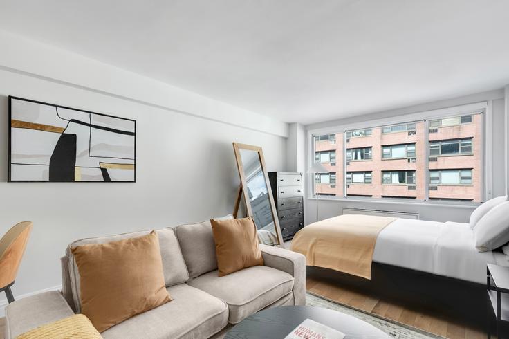 Studio meublé à Stonehenge 51, 340 East 51st St 1999, Manhattan, New York, photo 1