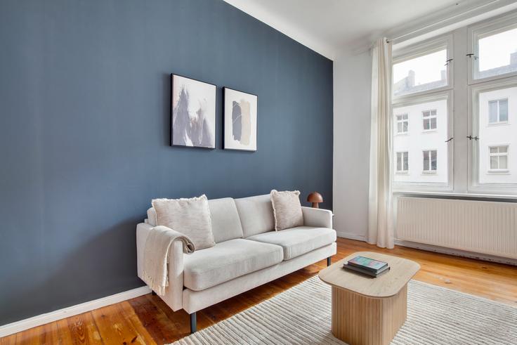 Berlin, Berlin에 위치한 Rheinsberger Str. 45, 10435 Berlin 아파트의 세련된 인테리어가 돋보이는 거실