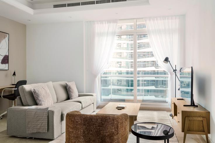 Dubai Marina, Dubai에 위치한 Orra Marina 아파트의 세련된 인테리어가 돋보이는 거실