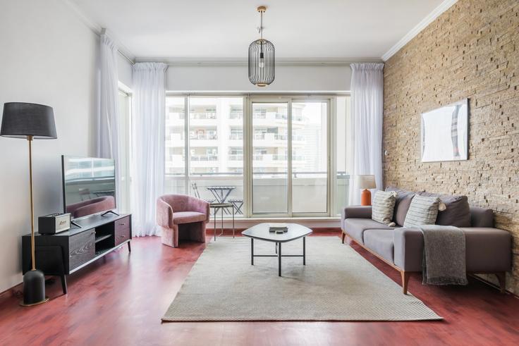 Salle de séjour élégante avec mobilier moderne dans un appartement à Al majara à Dubai Marina, Dubai Salle de séjour élégante avec mobilier moderne dans un appartement à Al majara à Dubai Marina, Dubai