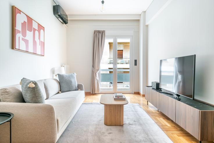 Salle de séjour élégante avec mobilier moderne dans un appartement à Argolidos 33-35 Athens à Central Athens, Athens Salle de séjour élégante avec mobilier moderne dans un appartement à Argolidos 33-35 Athens à Central Athens, Athens