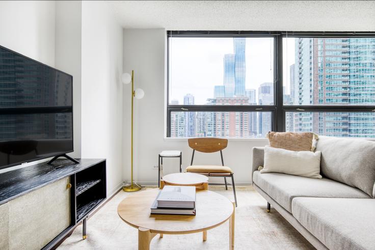 1 quarto mobiliado em apartamentos em Lake Shore Plaza,  445 E Ohio St 410, Streeterville, Chicago, foto 1