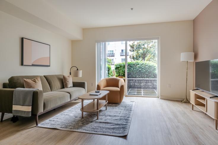Salle de séjour élégante avec mobilier moderne dans un appartement à Avalon meydenbauer à Bellevue, Bellevue