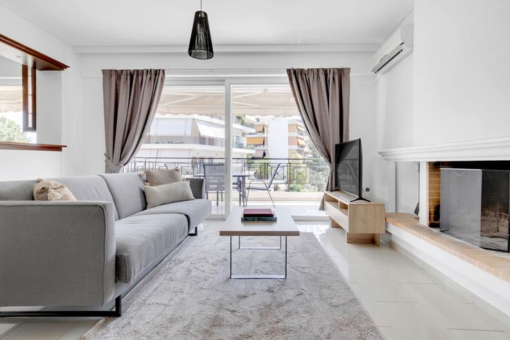 Elegantly designed living room with modern furnishings in an apartment at ff513340-b069-4bfa-a9e5-2d4d4f929692 in Marousi, Athens