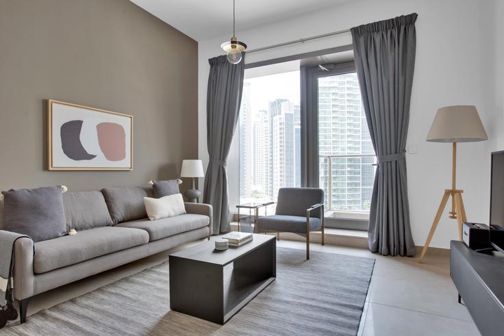 Salle de séjour élégante avec mobilier moderne dans un appartement à Sparkle Tower 2 à Dubai Marina, Dubai