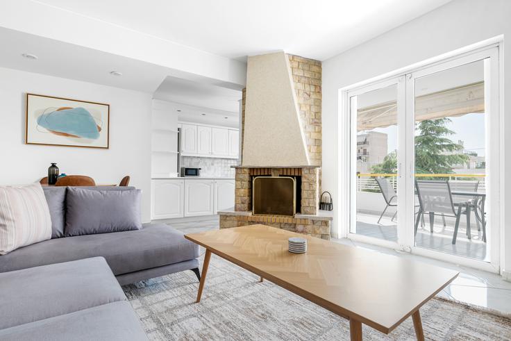 North Athens, Athens에 위치한 Kekropos 유닛의 세련된 인테리어가 돋보이는 거실