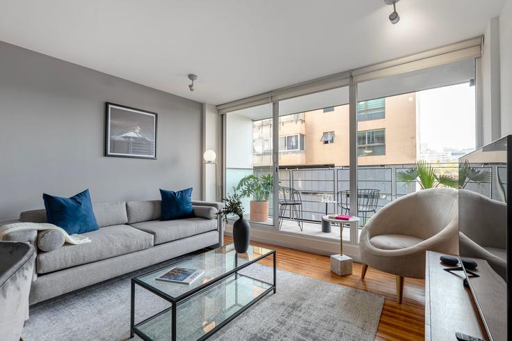 Salle de séjour élégante avec mobilier moderne dans un appartement à Homero 1433 à Mexico City, Mexico City Salle de séjour élégante avec mobilier moderne dans un appartement à Homero 1433 à Mexico City, Mexico City