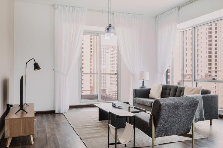 Dubai Marina, Dubai에 위치한 Marina Promenade Paloma 아파트의 세련된 인테리어가 돋보이는 거실
