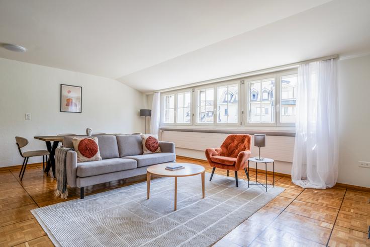 District 1, Zurich에 위치한 Rindermarkt 12, 8001 Zürich 아파트의 세련된 인테리어가 돋보이는 거실
