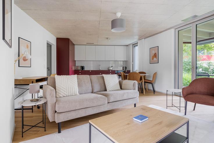 District 12, Zurich에 위치한 Auwiesenstrasse 27, 8050, Zürich 아파트의 세련된 인테리어가 돋보이는 거실